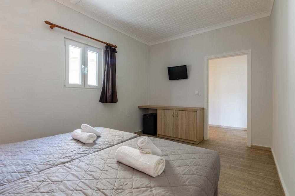 Arkadianos Aparthotel Agios Sostis  Buitenkant foto
