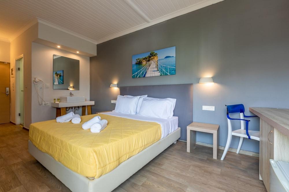Arkadianos Aparthotel Agios Sostis  Buitenkant foto