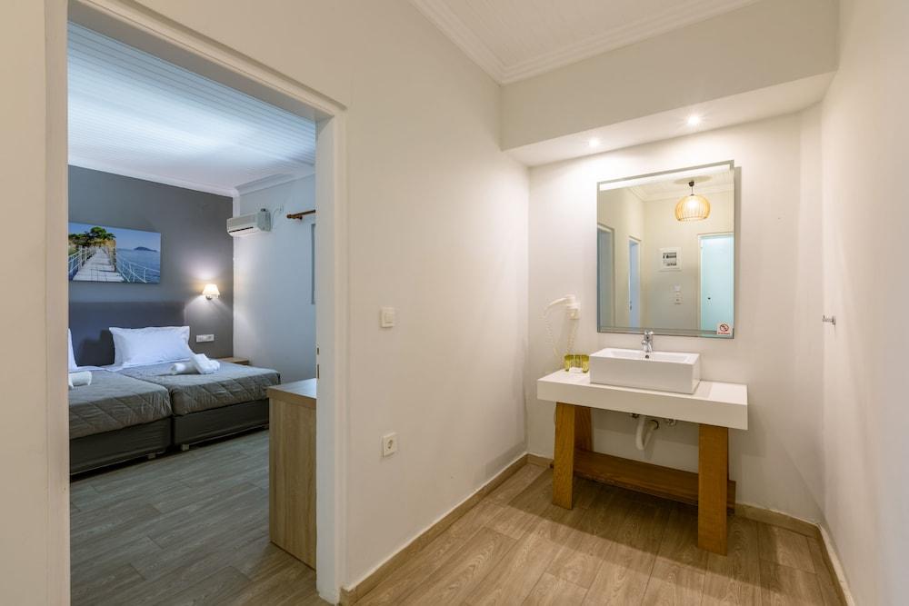 Arkadianos Aparthotel Agios Sostis  Buitenkant foto