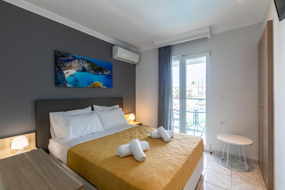 Arkadianos Aparthotel Agios Sostis  Buitenkant foto