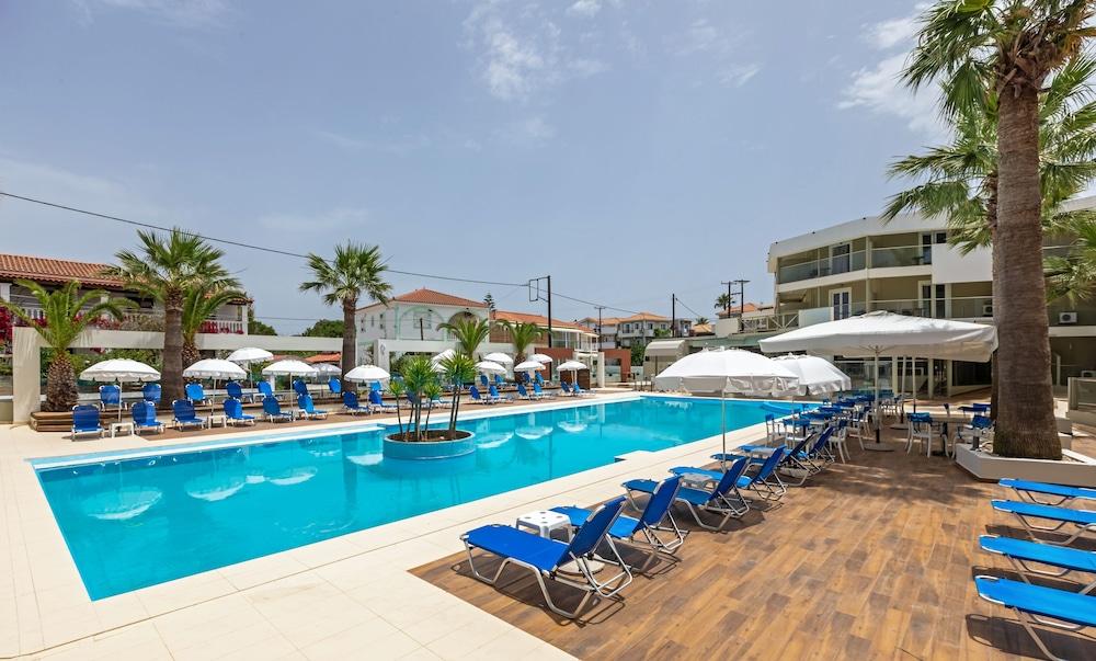 Arkadianos Aparthotel Agios Sostis  Buitenkant foto