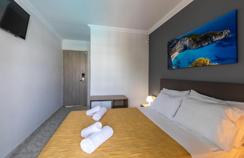 Arkadianos Aparthotel Agios Sostis  Buitenkant foto