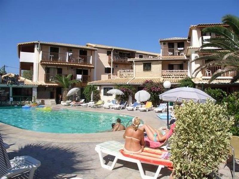 Arkadianos Aparthotel Agios Sostis  Buitenkant foto