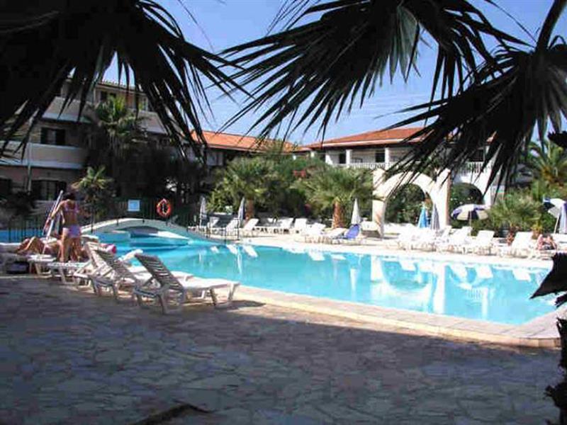 Arkadianos Aparthotel Agios Sostis  Buitenkant foto